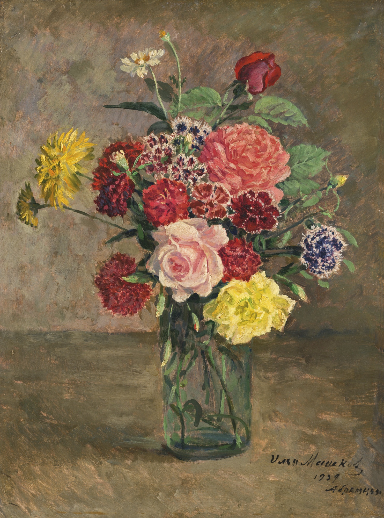 Машков. Натюрморт с розами и гвоздиками в стеклянной банке . 1939